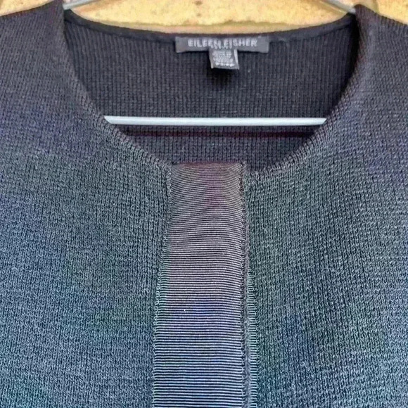 Eileen Fisher Petites 100% wool long sleeve button front cardigan coat - Picture 4 of 9